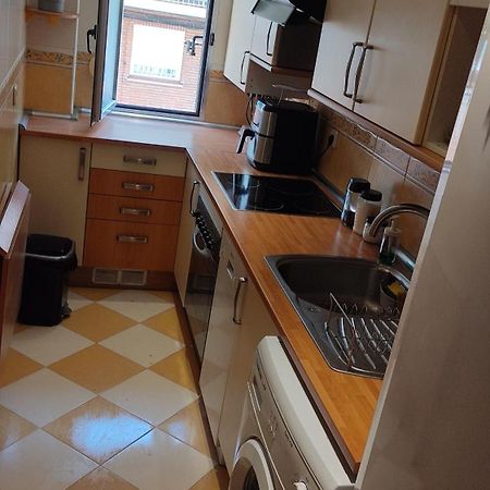 Habitacion Individual Con Bano Y Cocina Compartida Hotel Madrid Kültér fotó